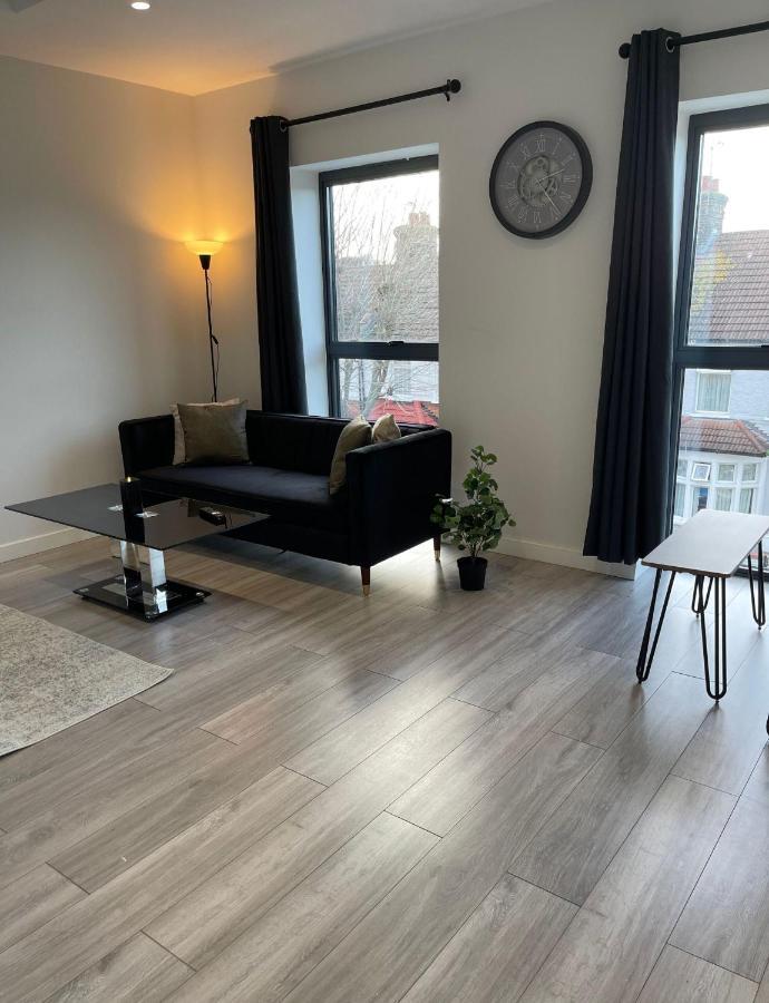 Stratford Apartment With Balcony Лондон Екстер'єр фото