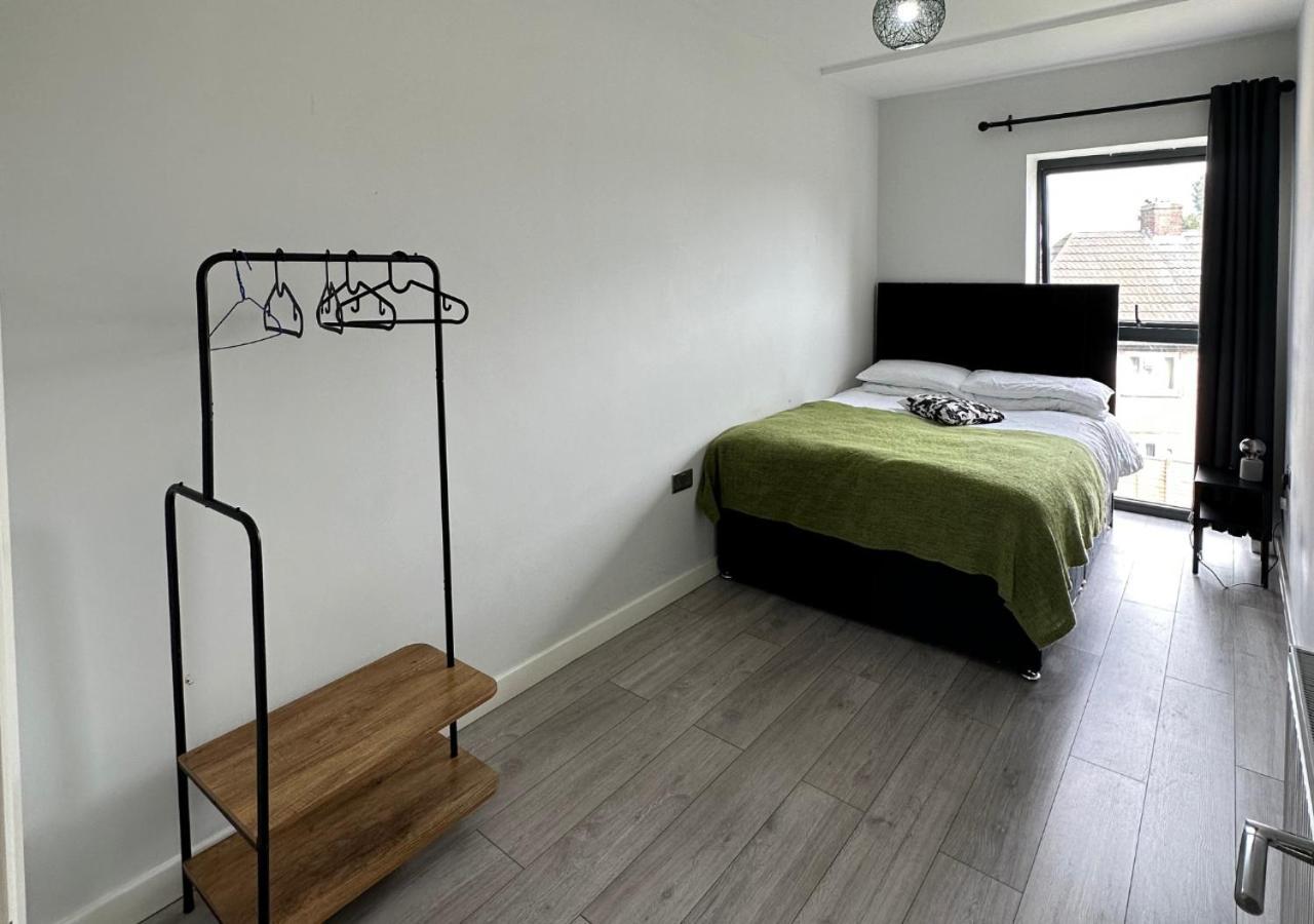 Stratford Apartment With Balcony Лондон Екстер'єр фото